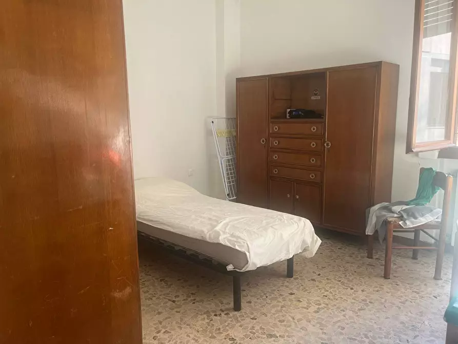 Immagine 5 di Camera in affitto  in Via Cecco Di Pietro a Pisa