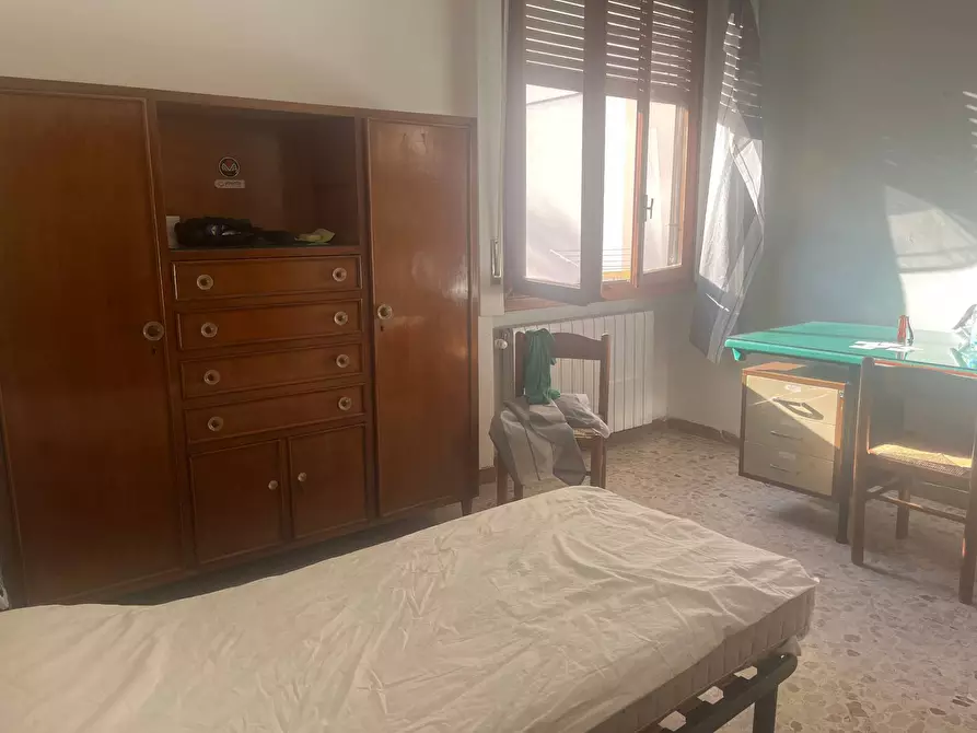 Immagine 6 di Camera in affitto  in Via Cecco Di Pietro a Pisa