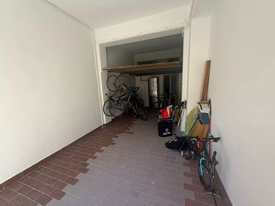 Immagine 1 di Box auto in vendita  in Via Santa Maria 1 a Pisa