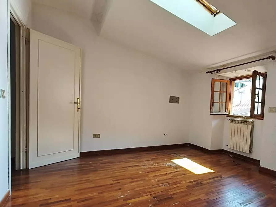 Immagine 14 di Appartamento in vendita  in via Bassa 10 a Livorno