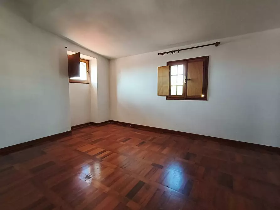 Immagine 16 di Appartamento in vendita  in via Bassa 10 a Livorno
