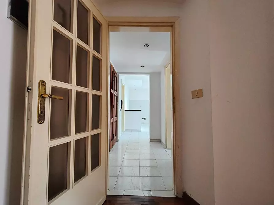 Immagine 19 di Appartamento in vendita  in via Bassa 10 a Livorno