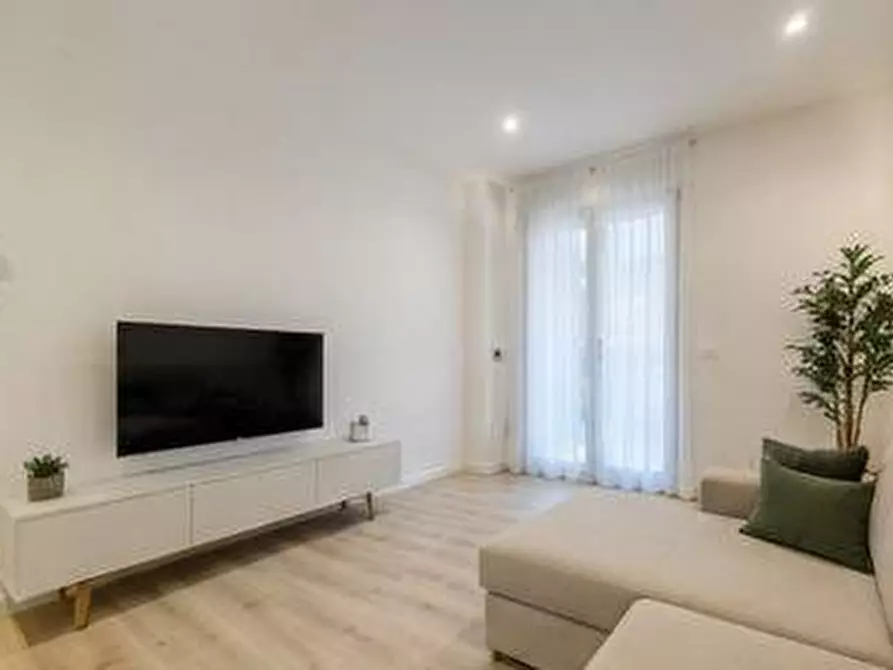 Immagine 7 di Appartamento in vendita  in Viale Francesco Bonaini 10 a Pisa