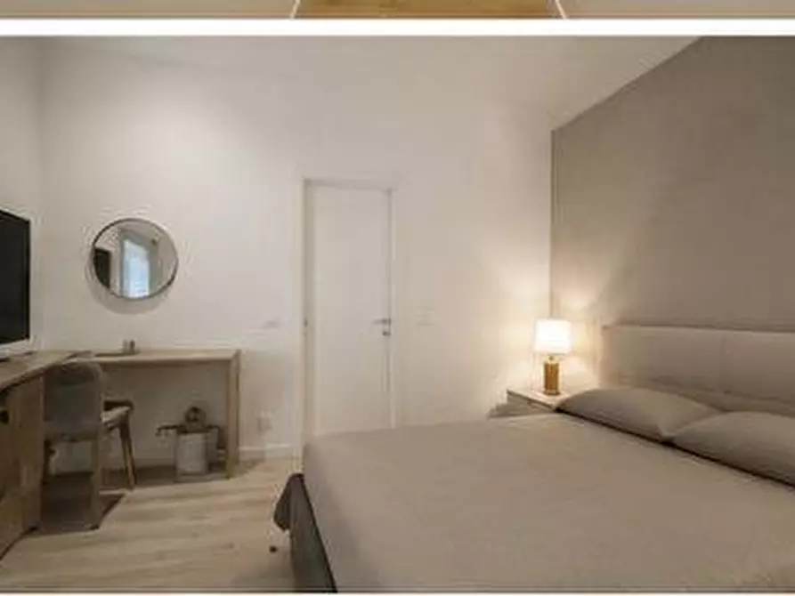 Immagine 12 di Appartamento in vendita  in Viale Francesco Bonaini 10 a Pisa