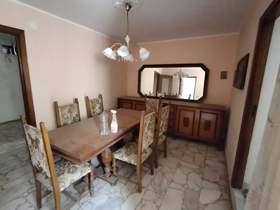 Immagine 4 di Casa indipendente in vendita  in via roma a Aidone