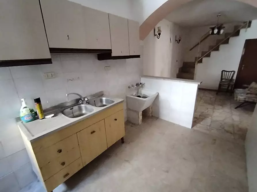 Immagine 9 di Casa indipendente in vendita  in via roma a Aidone