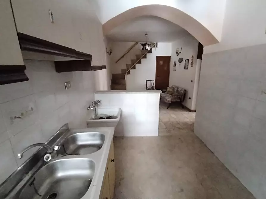 Immagine 10 di Casa indipendente in vendita  in via roma a Aidone
