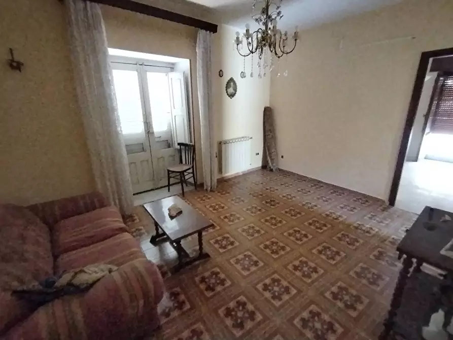 Immagine 13 di Casa indipendente in vendita  in via roma a Aidone