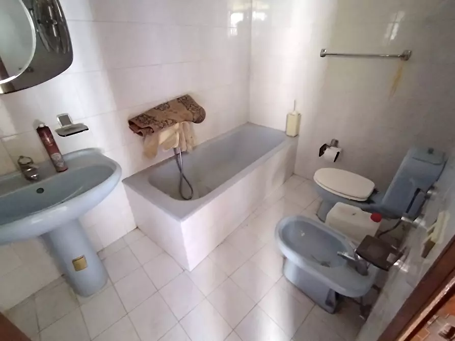 Immagine 22 di Casa indipendente in vendita  in via roma a Aidone