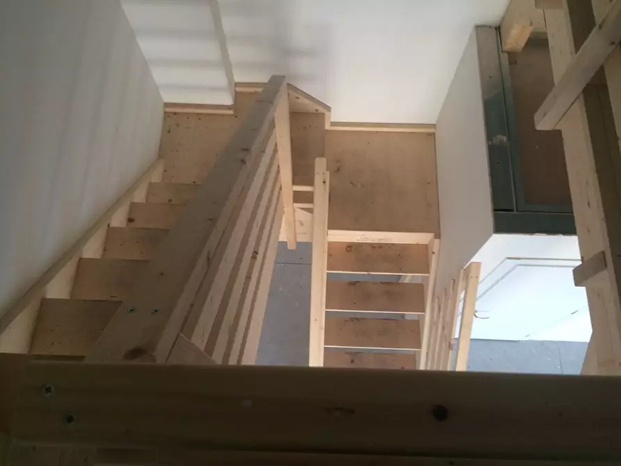 Immagine 8 di Magazzino in vendita  in Via forti 1 a Pisa
