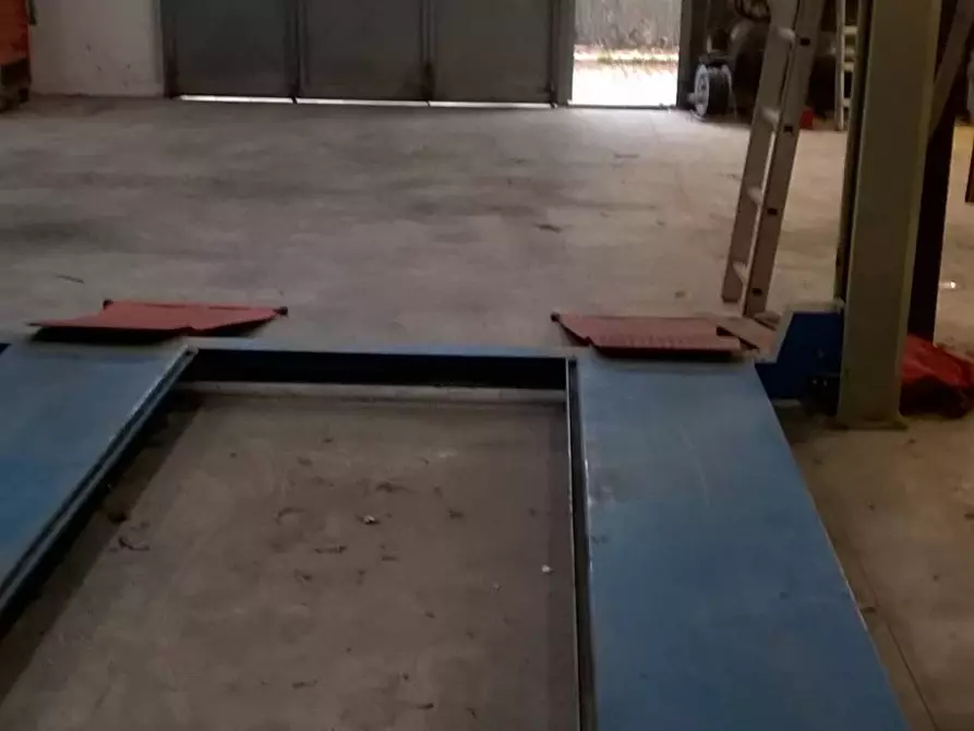 Immagine 2 di Attività commerciale in vendita  in Via Antonio Cocchi 34 a Pisa