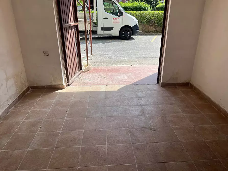 Immagine 2 di Box auto in affitto  in Via Delle Torri 1 a Pisa