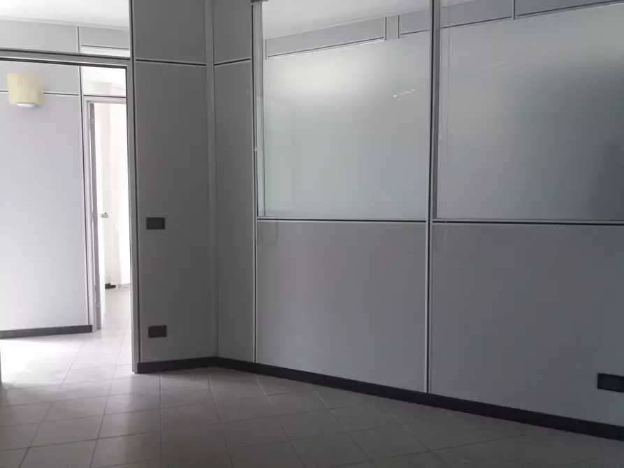 Immagine 6 di Ufficio in vendita  in via lenin - a San Giuliano Terme