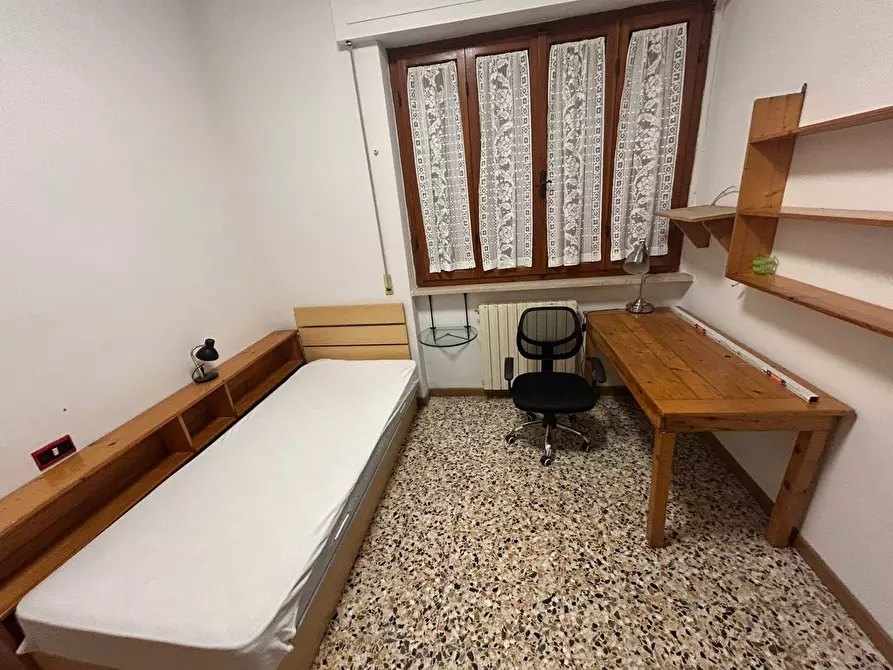 Immagine 9 di Casa indipendente in affitto  in Via Sempione 1 a Pisa