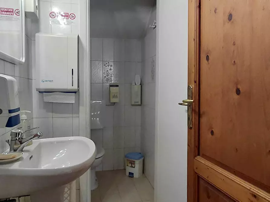 Immagine 10 di Attività commerciale in vendita  in corso roma 6 a Montecatini Terme