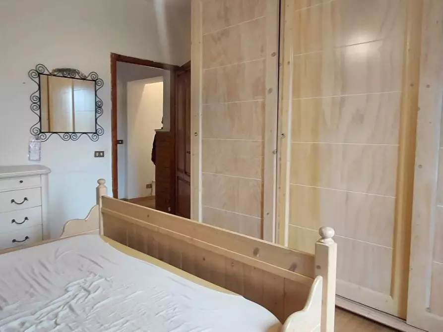 Immagine 11 di Casa indipendente in vendita  in via della pace 33 a Montecarlo