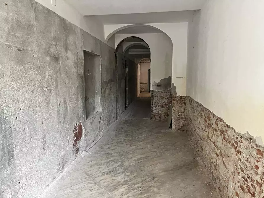 Immagine 1 di Attività commerciale in vendita  in Piazza Santa Caterina 1 a Pisa