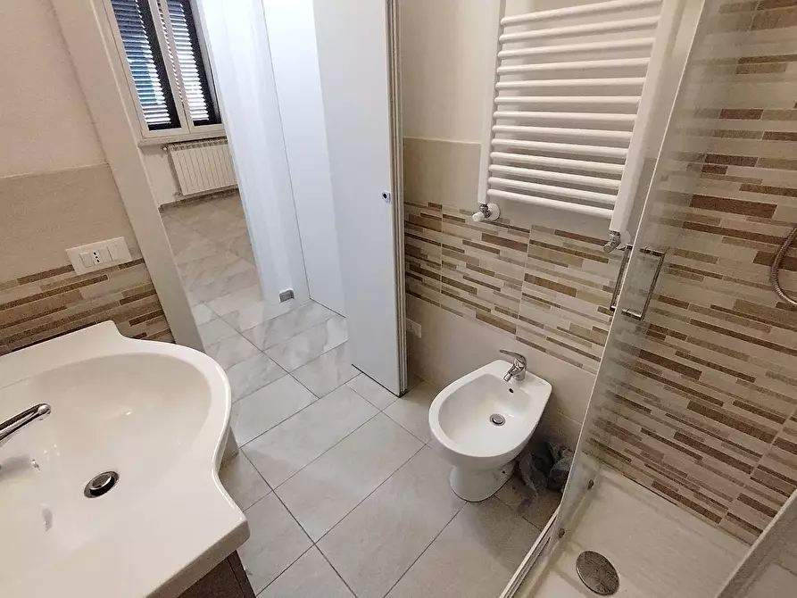 Immagine 18 di Camera in affitto  in via del carmine 18 a Pisa