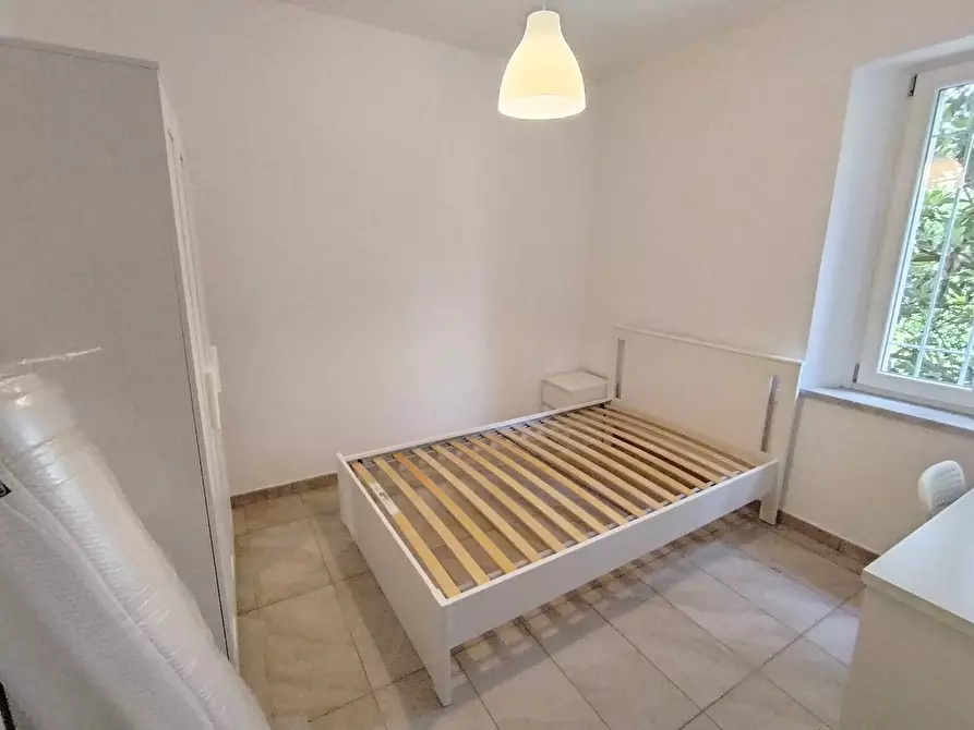 Immagine 11 di Camera in affitto  in via del carmine 18 a Pisa
