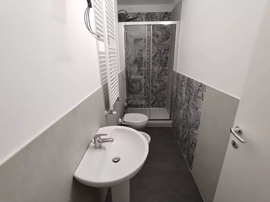 Immagine 17 di Camera in affitto  in via del carmine 18 a Pisa