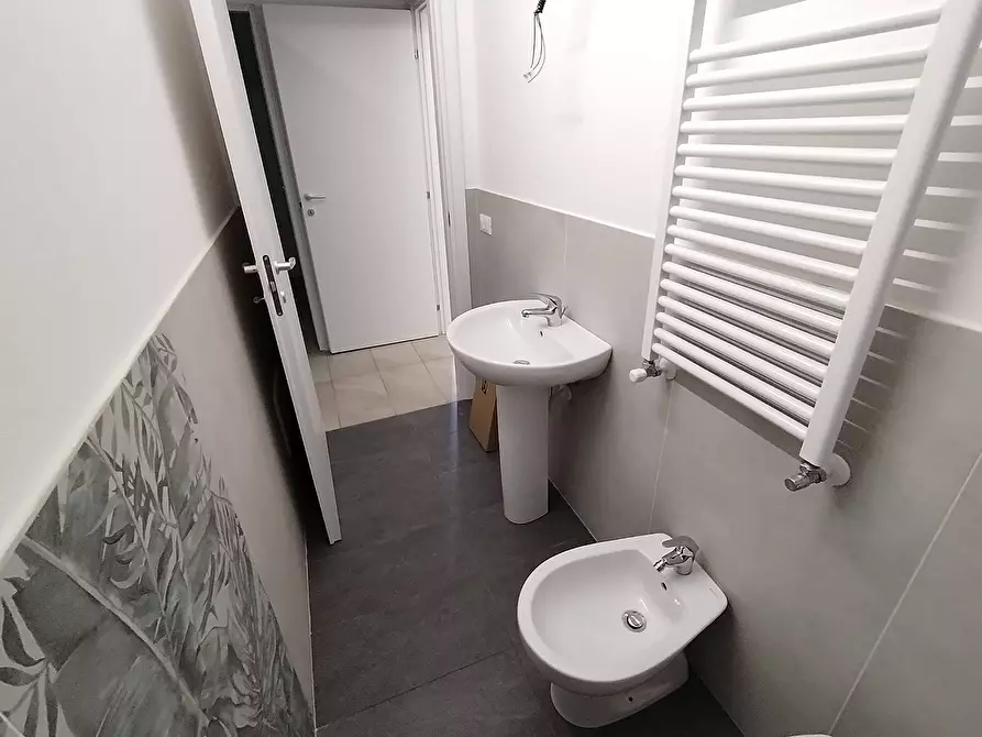 Immagine 19 di Camera in affitto  in via del carmine 18 a Pisa
