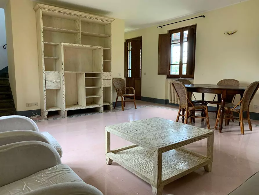 Immagine 1 di Casa indipendente in vendita  in via arginvecchio nord a Camaiore
