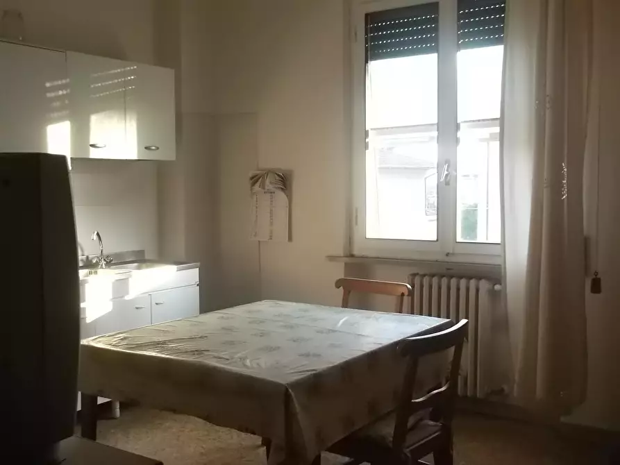 Immagine 1 di Camera in affitto  in via aeroporto 10 a Pisa