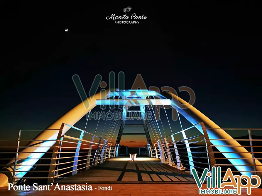 Immagine 33 di Villa in vendita  in Via Provinciale per Lenola 12 a Fondi