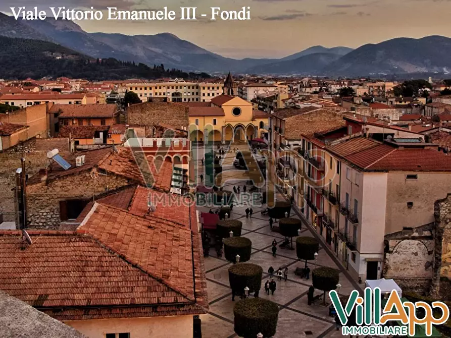 Immagine 37 di Villa in vendita  in Via Provinciale per Lenola 12 a Fondi