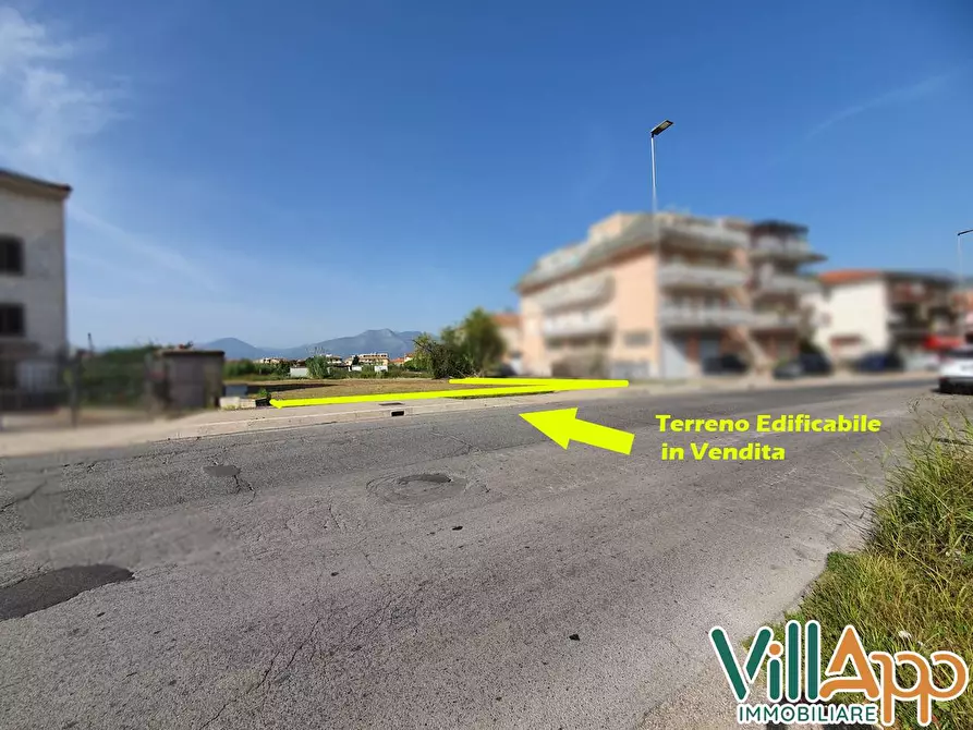 Immagine 3 di Terreno residenziale in vendita  in Via Stazione 214 a Fondi