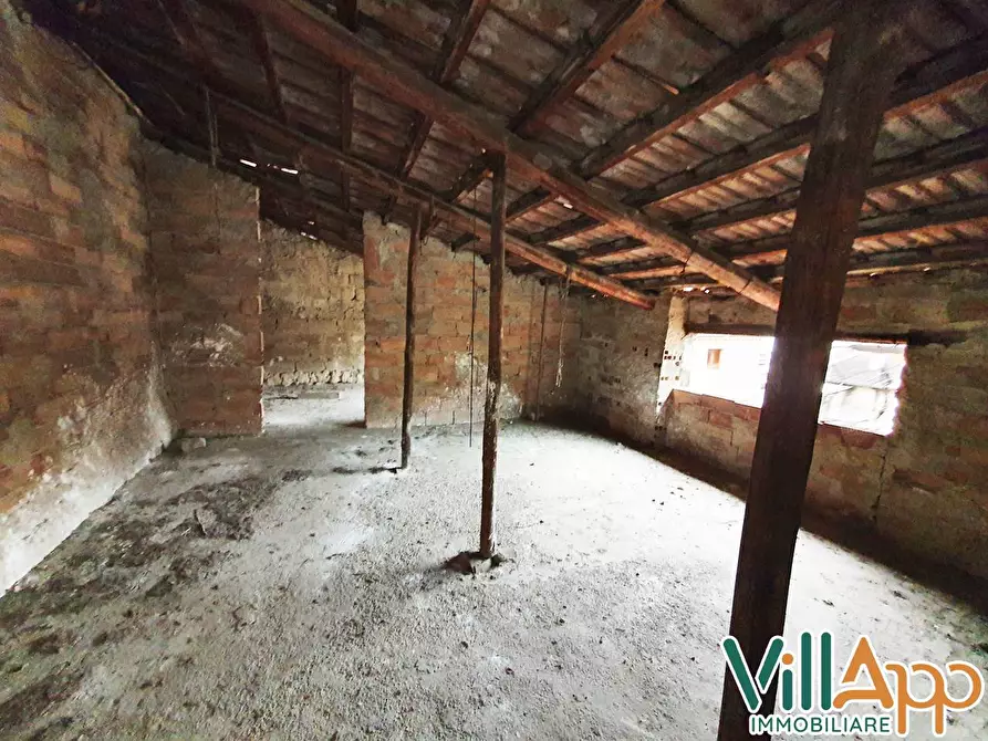 Immagine 8 di Appartamento in vendita  in Via Camillo Benso di Cavour 32 a Fondi