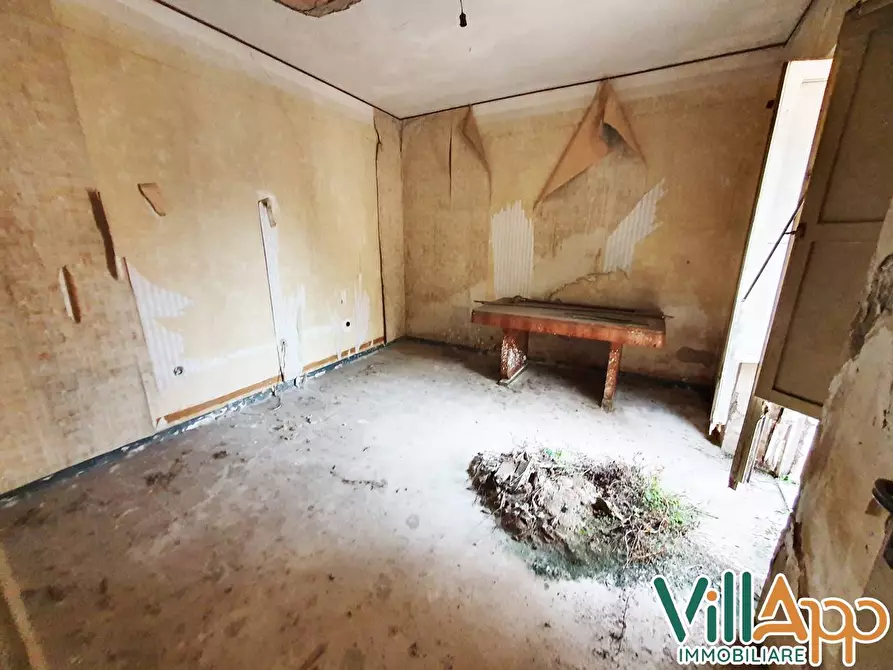 Immagine 4 di Appartamento in vendita  in Via Camillo Benso di Cavour 32 a Fondi