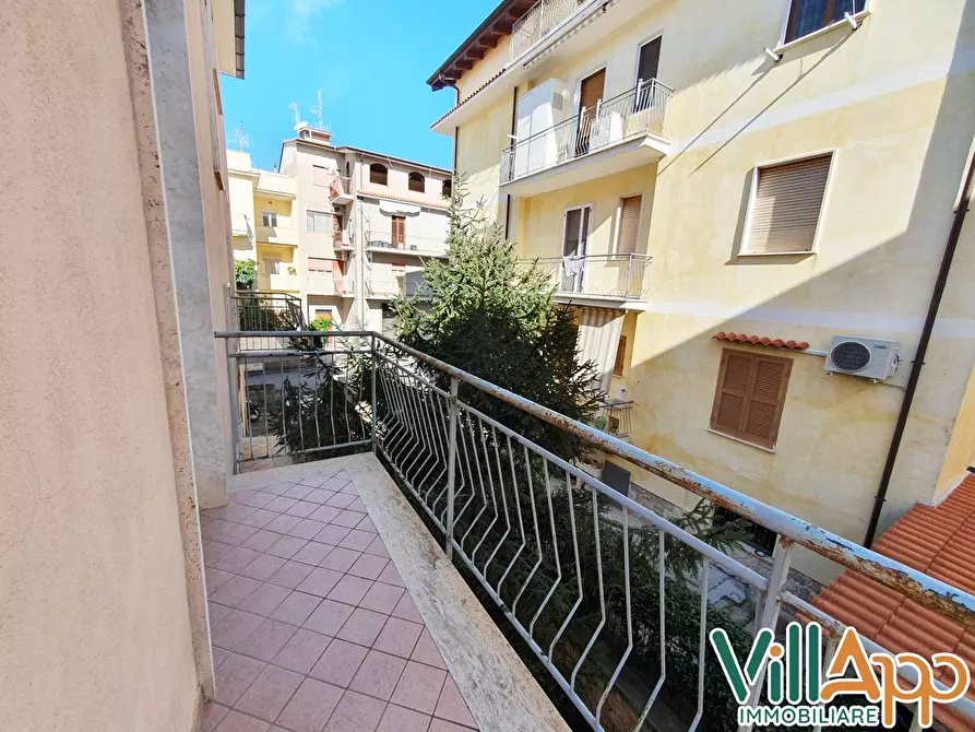 Immagine 2 di Appartamento in vendita  in Via Bettino Ricasoli 17 a Fondi