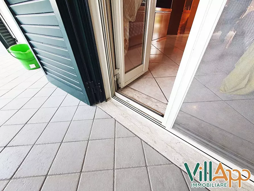 Immagine 26 di Appartamento in vendita  in Via Antonio Canova 32 a Fondi