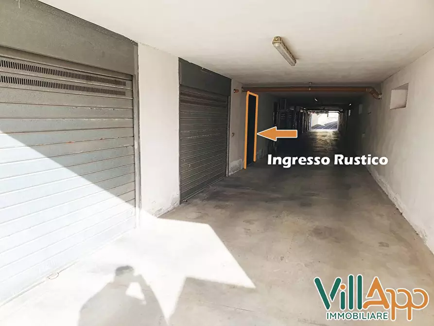 Immagine 31 di Appartamento in vendita  in Via Antonio Canova 32 a Fondi