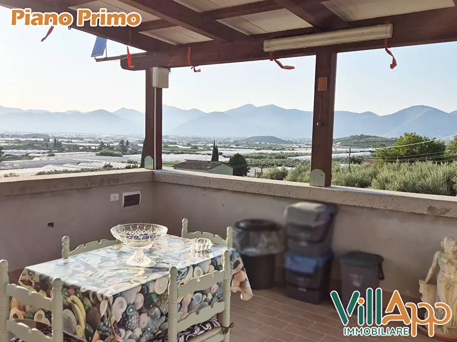 Immagine 35 di Villa in vendita  in Via Molelle 55 a Fondi