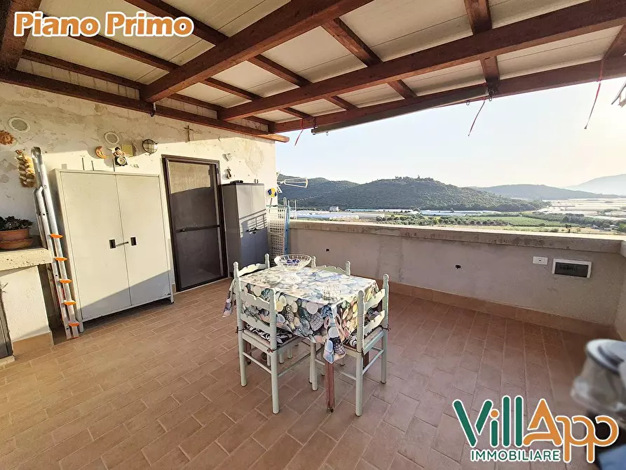 Immagine 31 di Villa in vendita  in Via Molelle 55 a Fondi