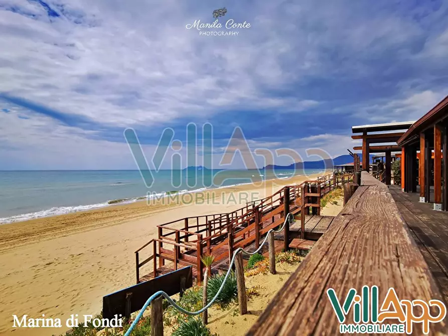 Immagine 50 di Villa in vendita  in Via Molelle 55 a Fondi