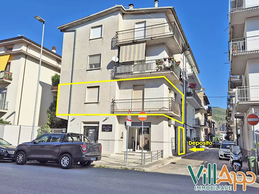 Immagine 1 di Appartamento in vendita  in Via Ponte Nuovo 37 a Fondi