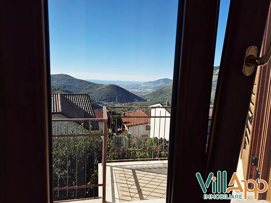 Immagine 29 di Villa in vendita  in Via del Mare 07 a Lenola