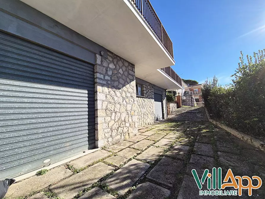 Immagine 32 di Villa in vendita  in Via del Mare 07 a Lenola