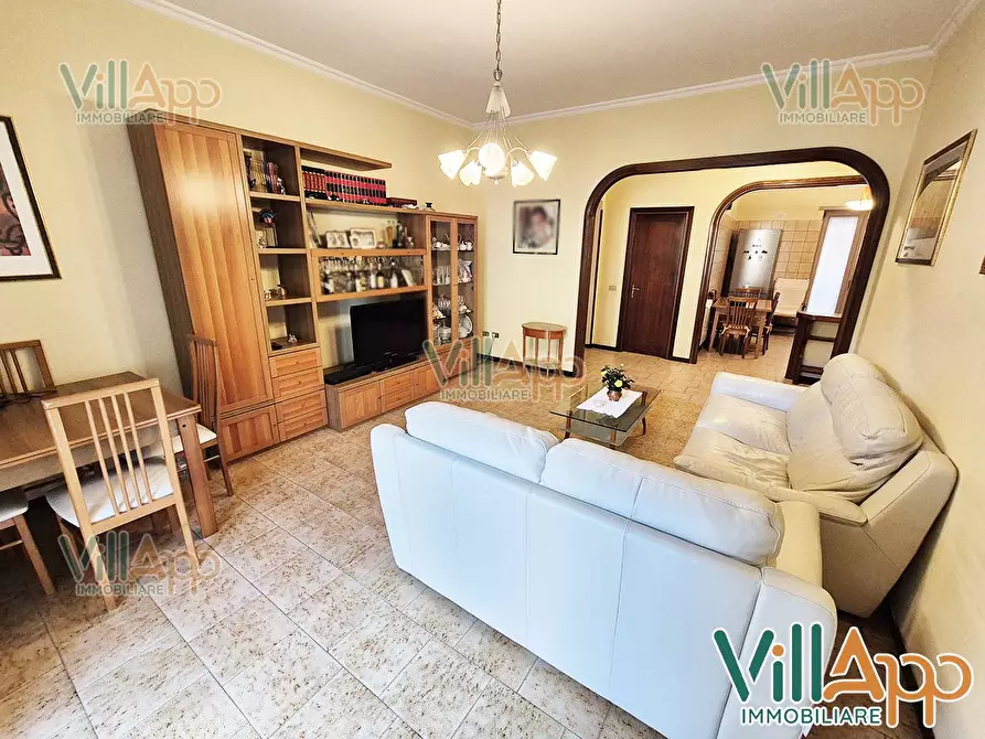 Immagine 1 di Appartamento in vendita  in Via Giordano Luca 36 a Fondi