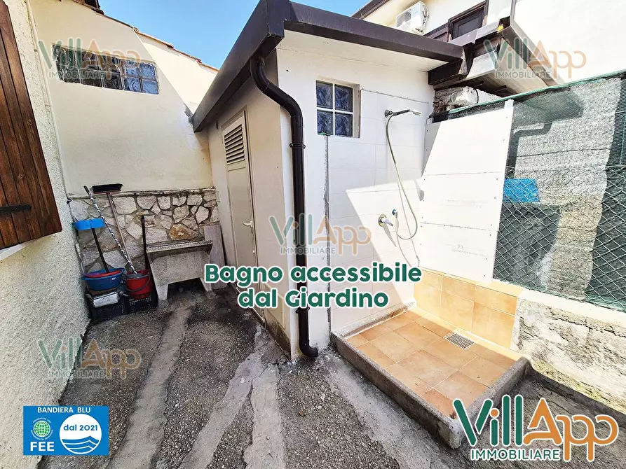 Immagine 21 di Villa in affitto  in Via Guado 150 a Fondi