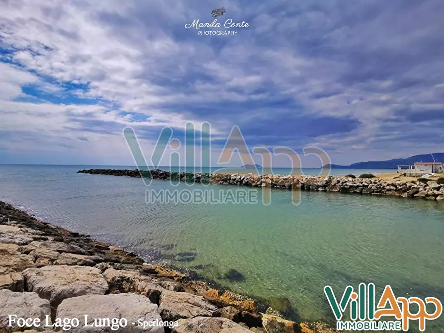 Immagine 29 di Villa in affitto  in Via Capratica 15 a Fondi