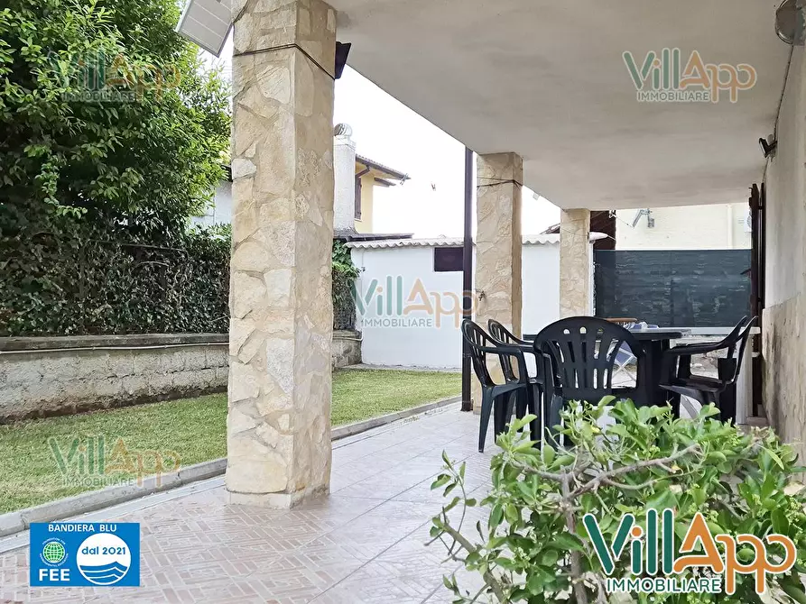 Immagine 2 di Villa in affitto  in Via Guado I 142 a Fondi