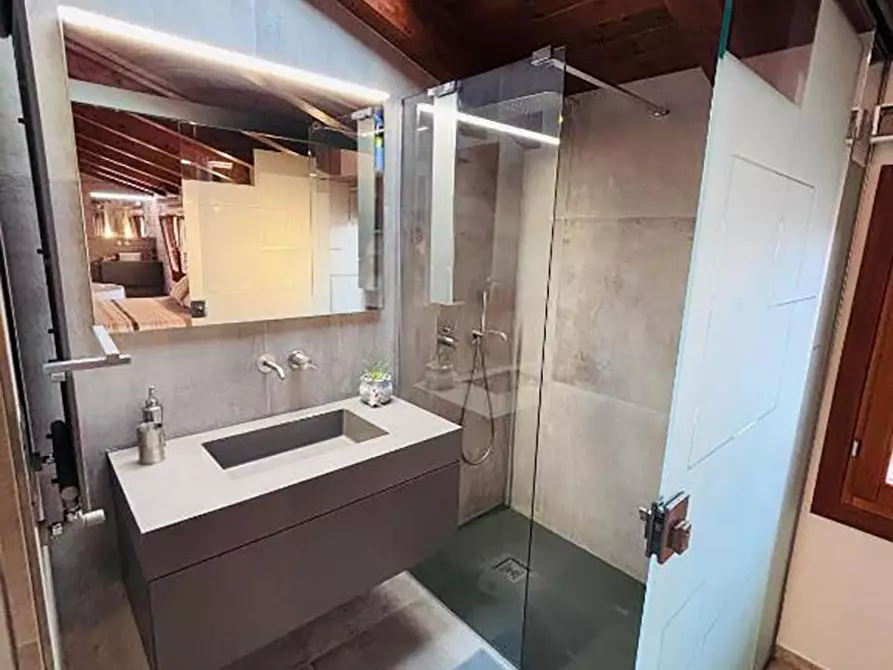 Immagine 13 di Appartamento in affitto  in Via Guglielmo Obertdan a Fondi