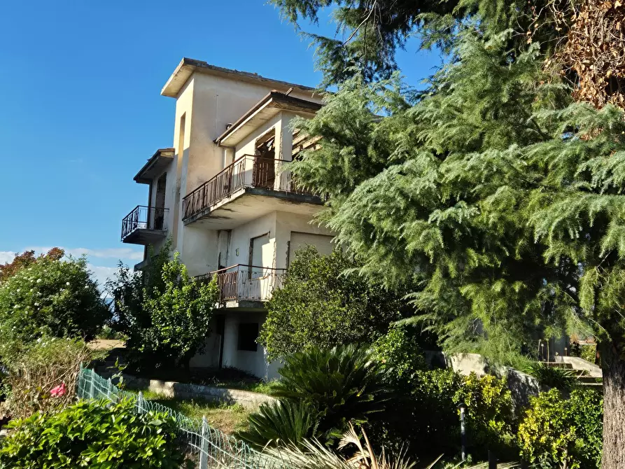 Immagine 1 di Terreno residenziale in vendita  in Via Stazione 242 a Fondi