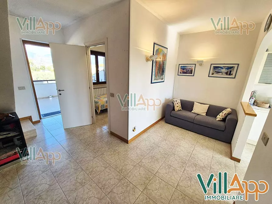 Immagine 5 di Appartamento in vendita  in Via Giovanni Bartolin 111 a Fondi