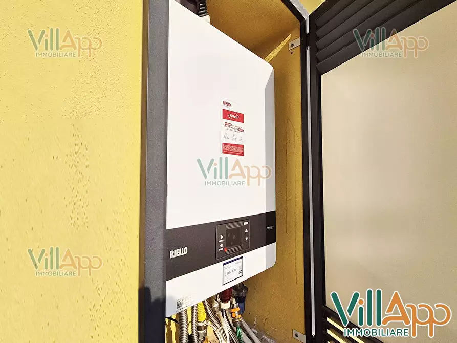 Immagine 22 di Villa in vendita  in Via del Mirto 7 a Fondi