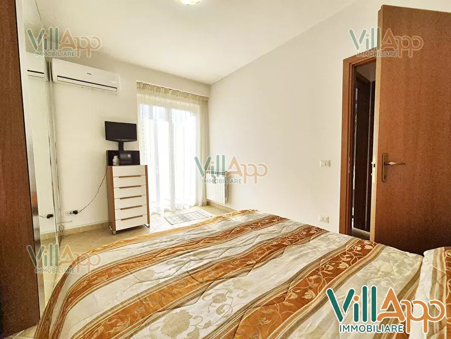 Immagine 19 di Villa in vendita  in Via del Mirto 7 a Fondi